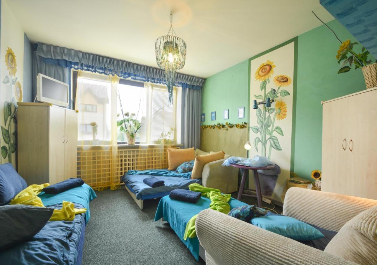 Dom Tu I Teraz Hostel Lublin Buitenkant foto
